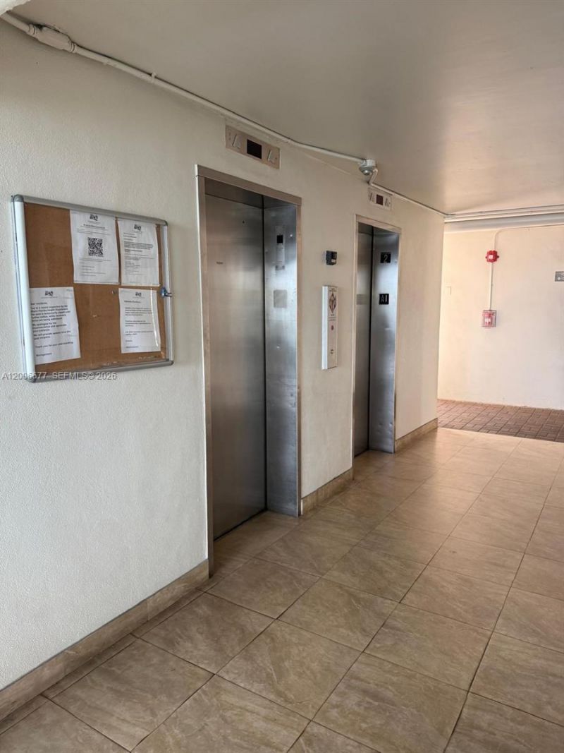 1175 NE Miami Gardens Dr, Unit 703, Miami, FL 33179 Photo