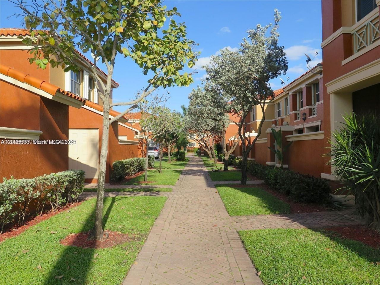 6202 NW 116th Pl, Unit 443, Doral, FL 33178 Photo
