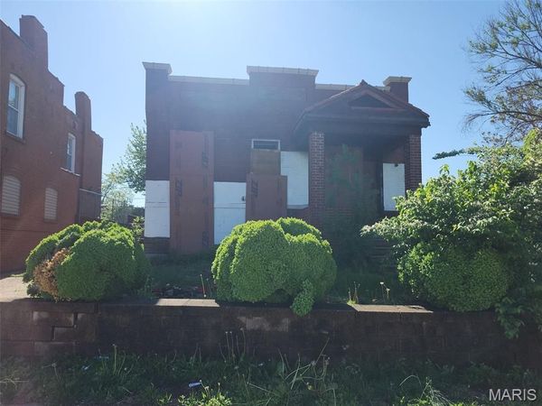 4712 Gravois Avenue , St Louis, MO 63116