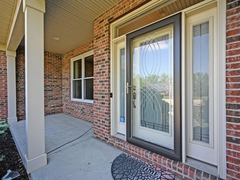 1539 Woodbridge Court, Cincinnati, OH 45240 Photo 4