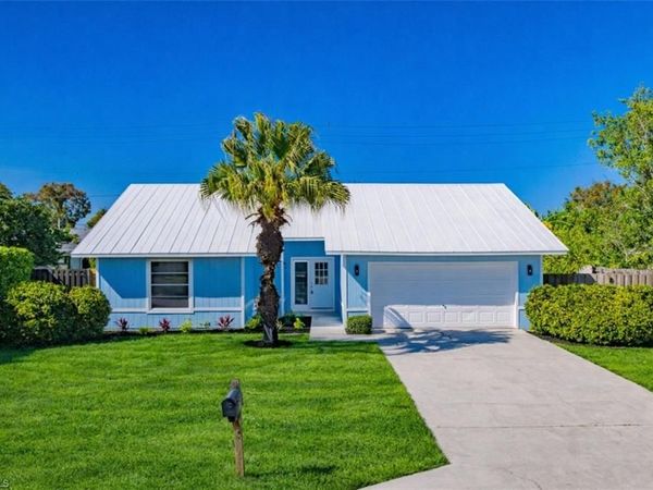 1337 N Alhambra CIR , NAPLES, FL 34103