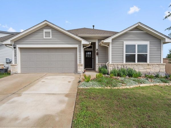 114 Patrick Herndon DR , Bastrop, TX 78602