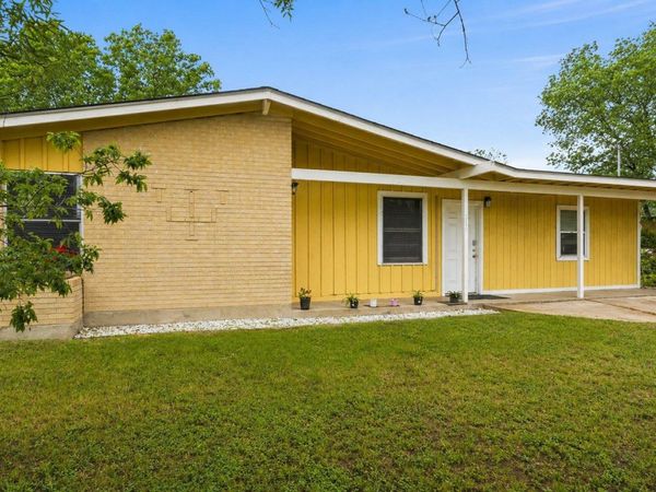 203 E Lola DR, Austin, TX 78753