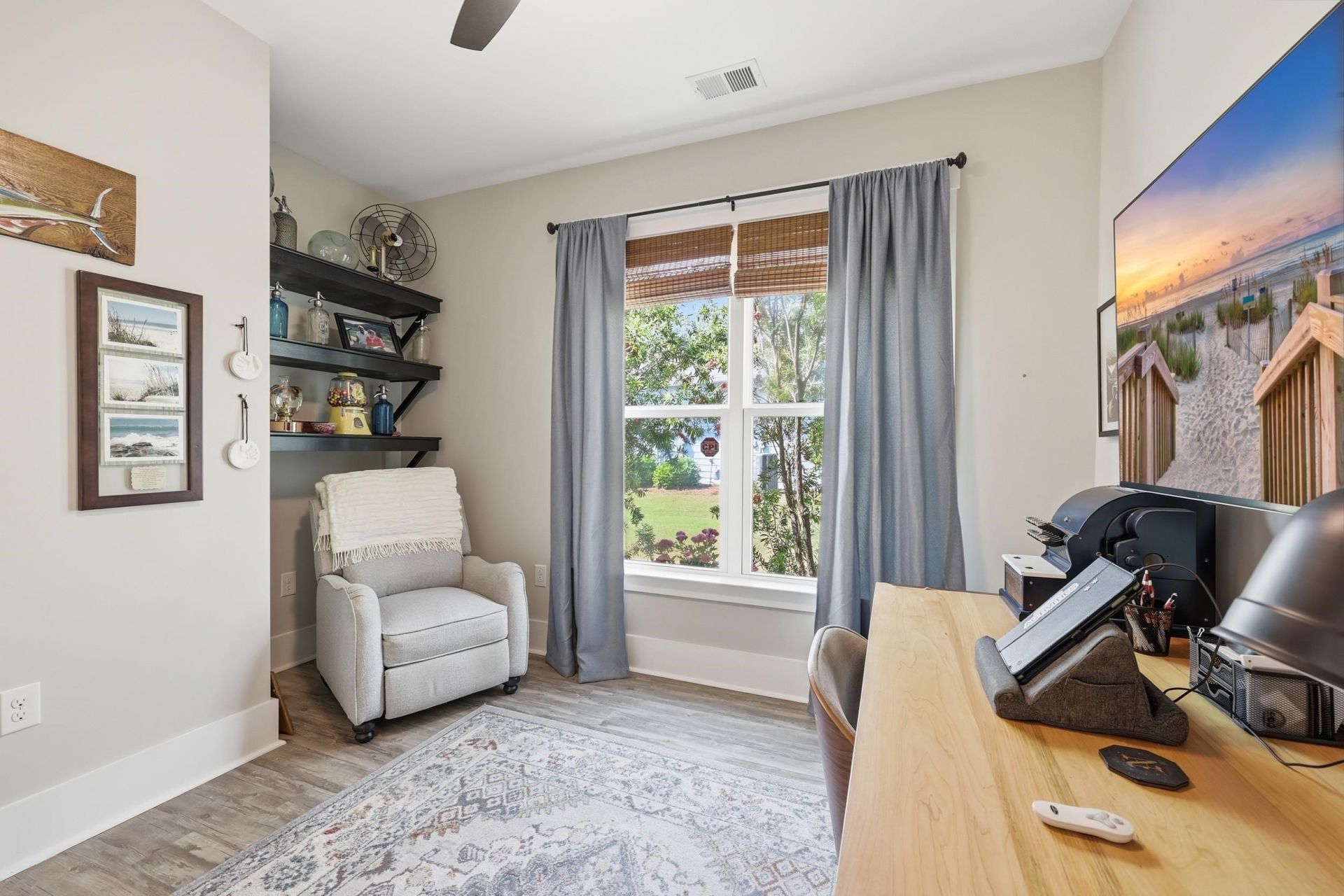 6051 Tramonto St. Photo 25