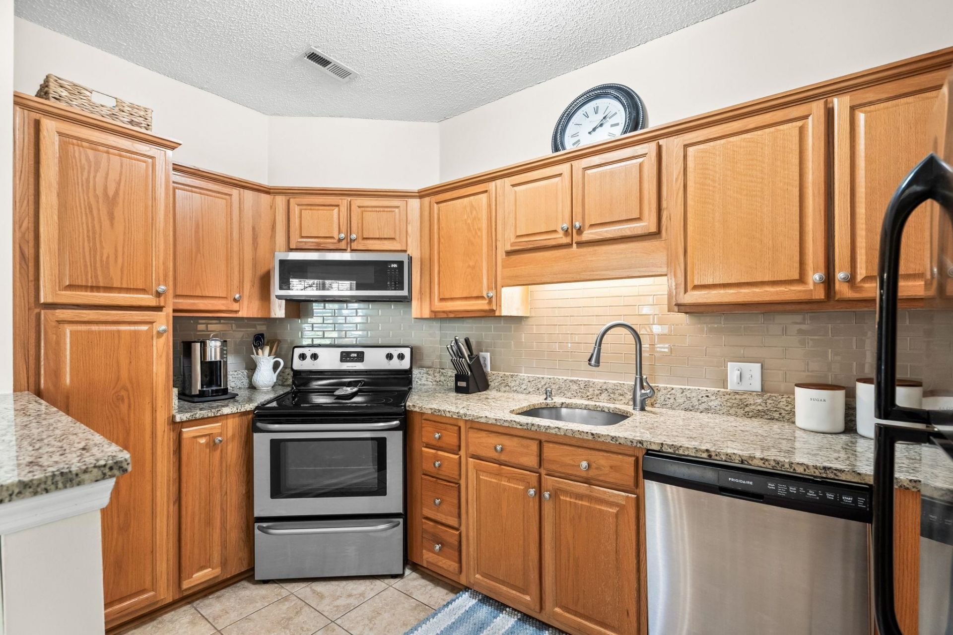 6111 Sweetwater Blvd. Photo 14