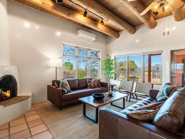 22 Descanso , Santa Fe, NM 87506