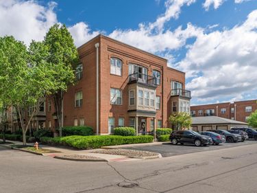 936 Perry Place, Unit 302, Columbus, OH 43215