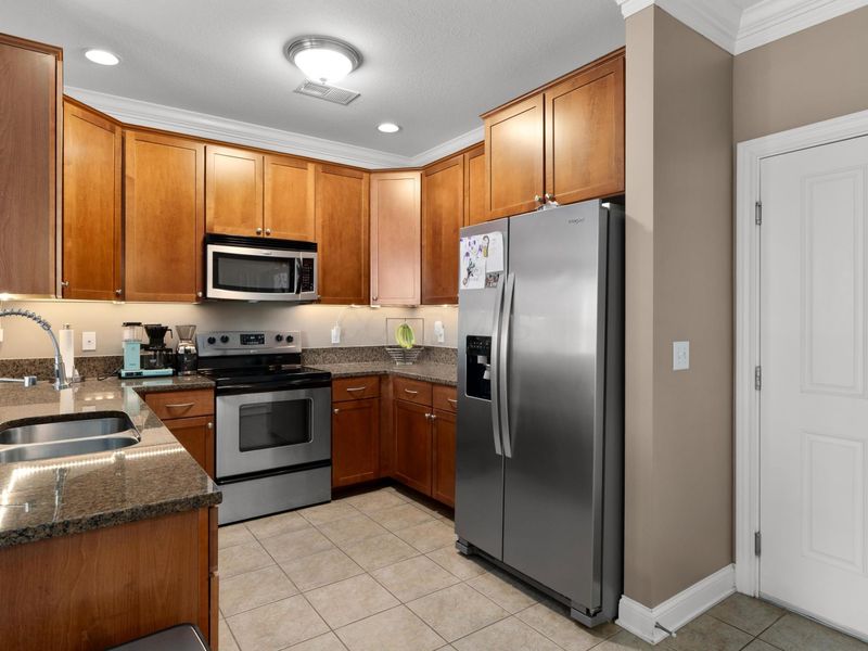 936 Perry Place, Unit 302, Columbus, OH 43215 Photo 6