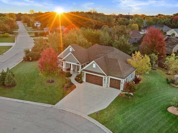 5913 Carriage Hills Dr, Mount Pleasant, WI 53406