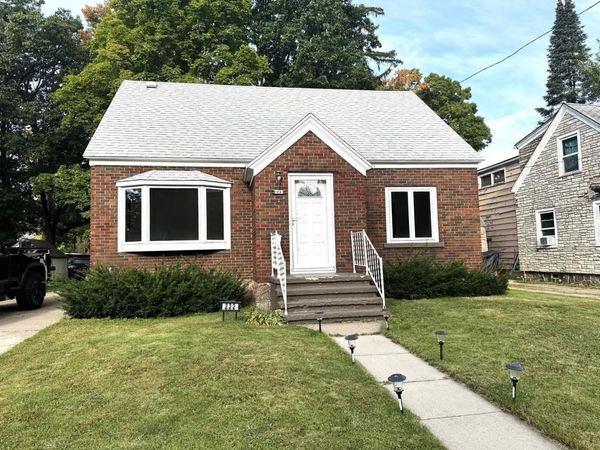 222 S SUPERIOR STREET, Antigo, WI 54409