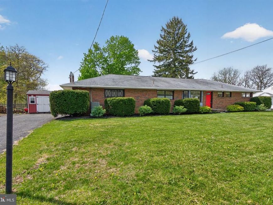 141 Siegfried Avenue, Nazareth, PA 18064 Main Photo