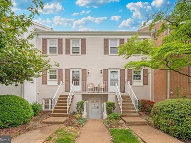 14553 GOLDEN OAK ROAD, CENTREVILLE, VA 20121