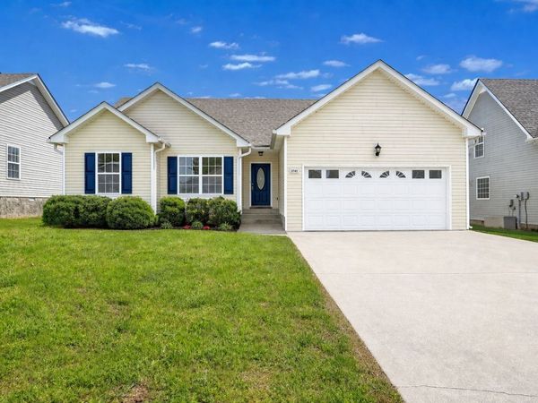 3741 N Jot Dr , Clarksville, TN 37040