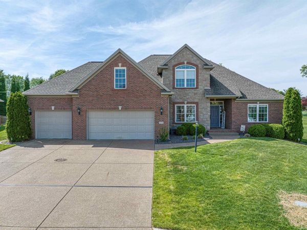 4298 Huntington Ridge Circle, Newburgh, IN 47630
