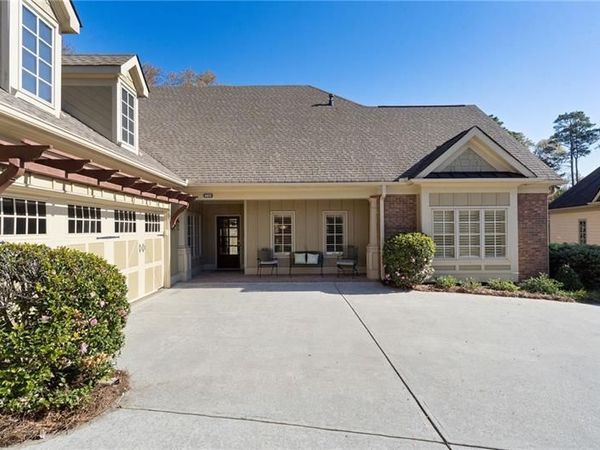 2472 Ballantrae Circle , Cumming, GA 30041