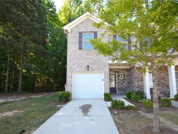 1567 Iris Walk , Jonesboro, GA 30238