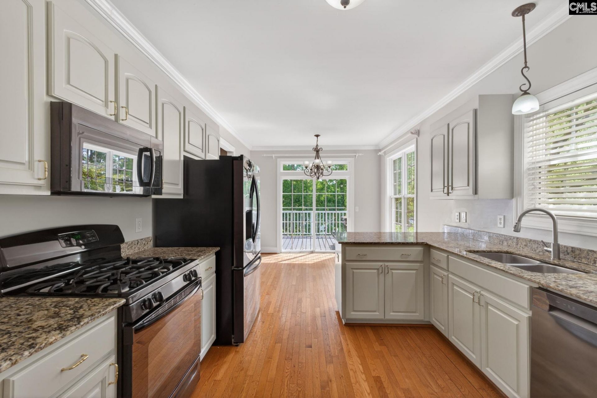 100 Shores Edge Drive Photo 24