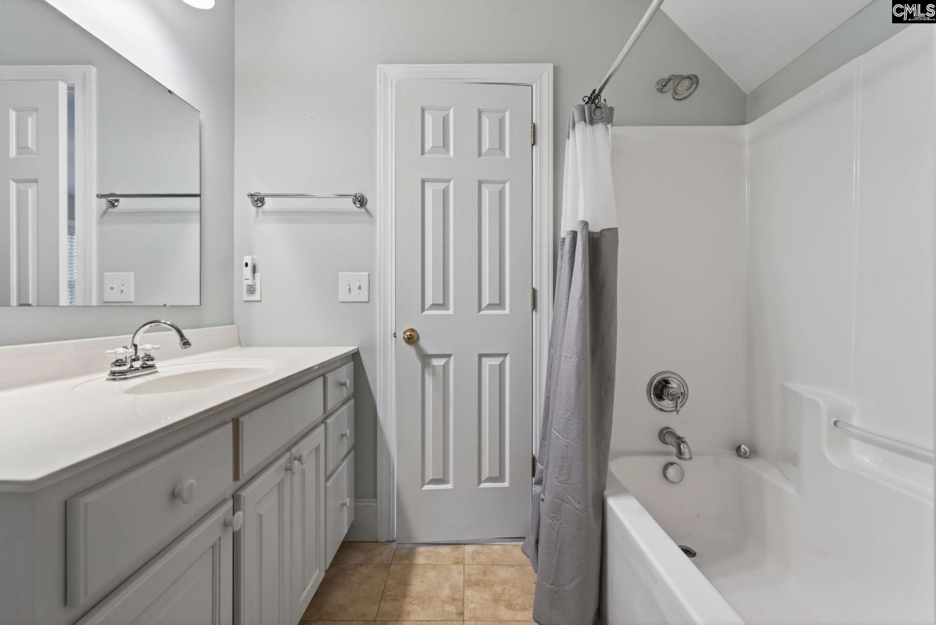 100 Shores Edge Drive  Photo 33