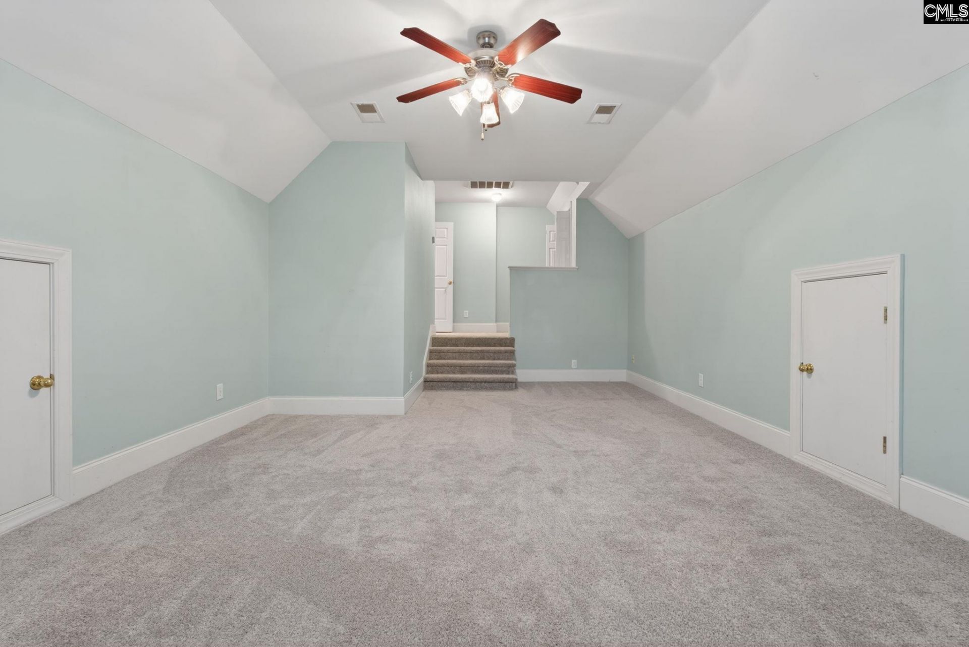 100 Shores Edge Drive Photo 41