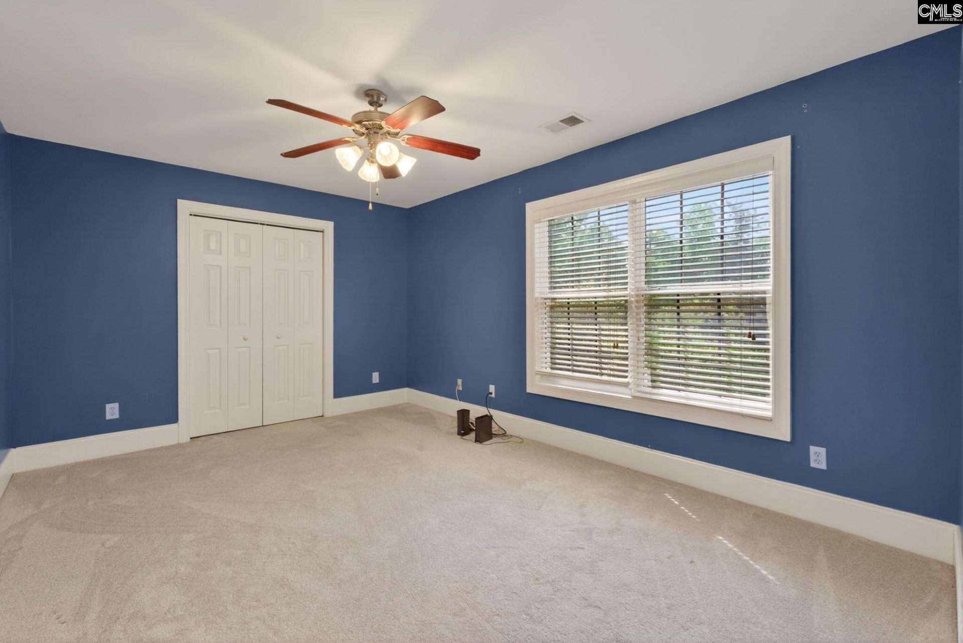 100 Shores Edge Drive  Photo 46