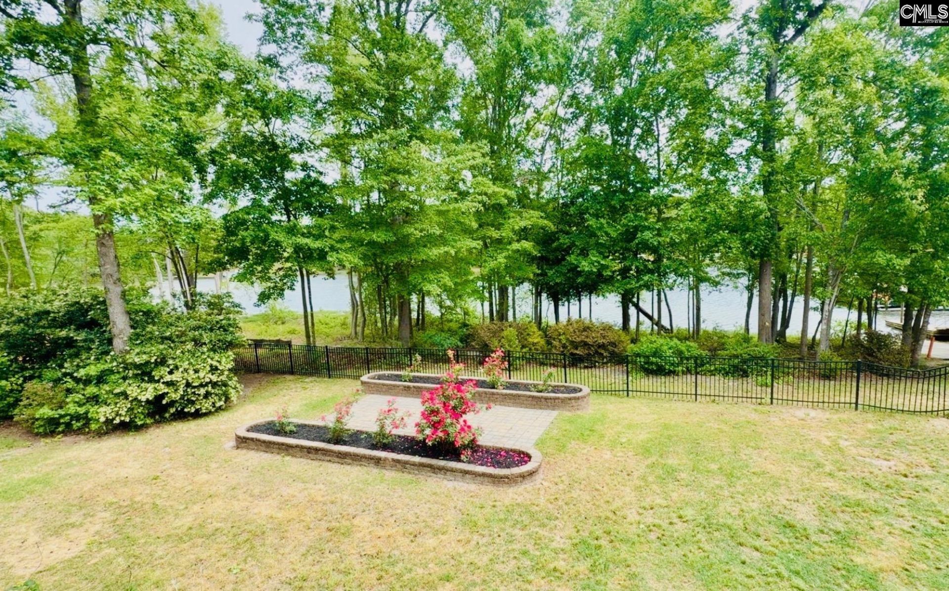 100 Shores Edge Drive  Photo 80