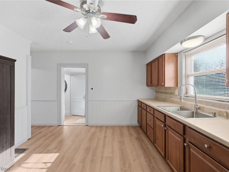 3237 State Street NW, North Canton, OH 44720 Photo 12