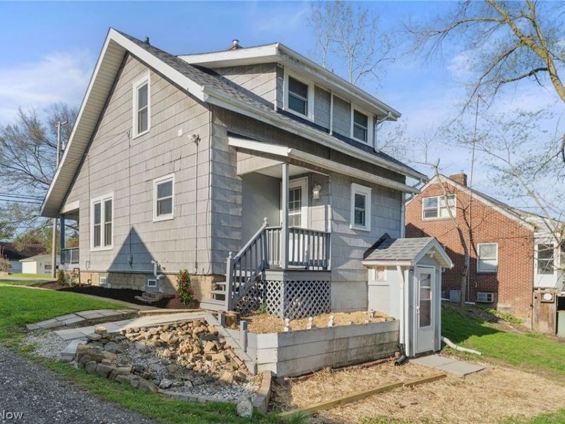 3237 State Street NW, North Canton, OH 44720 Photo 3