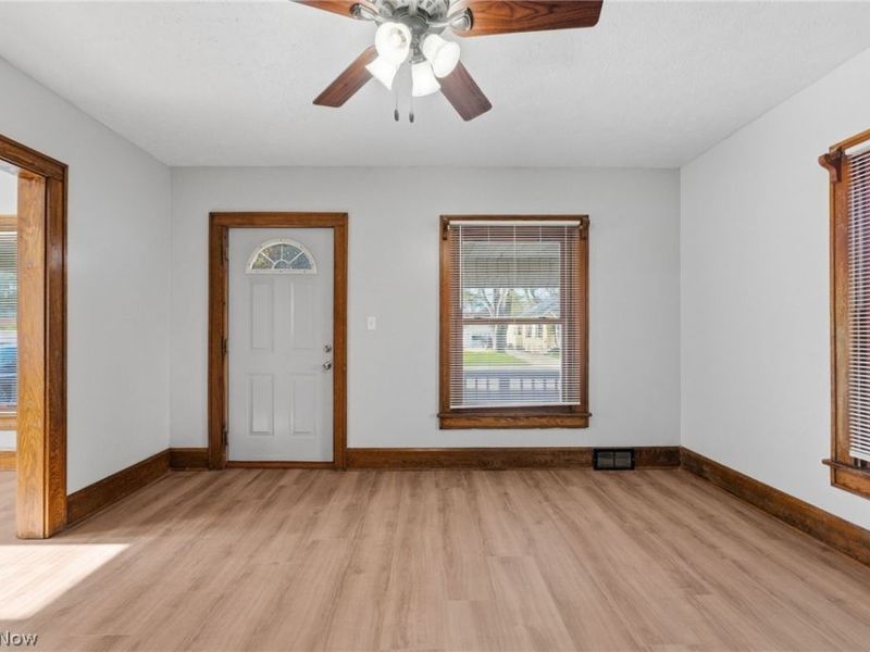 3237 State Street NW, North Canton, OH 44720 Photo 7