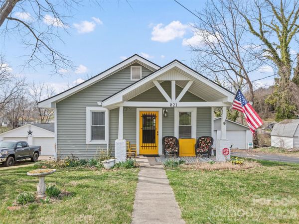 821 N Main Street , Canton, NC 28716