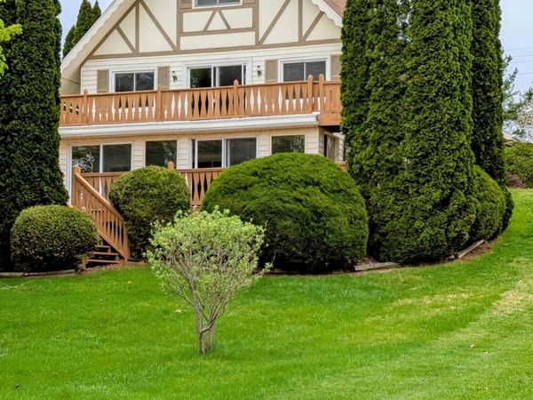 424 Seneca Drive , Montpelier, OH 43543