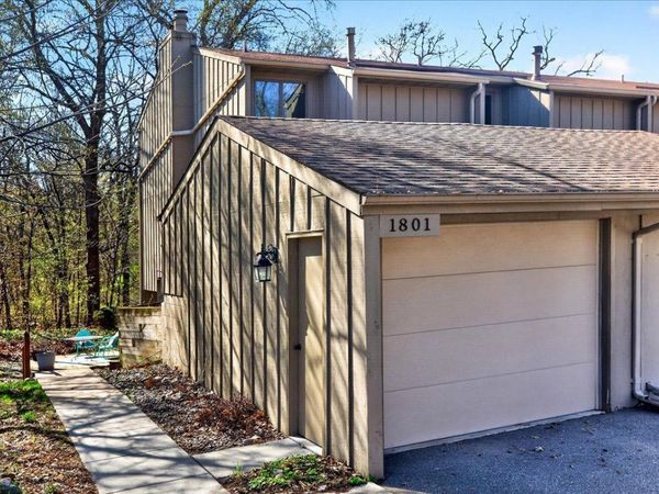 1801 Yuma Lane N, Plymouth, MN 55447