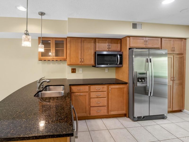 5265 Eaglesnest Drive, Cincinnati, OH 45248 Photo 15