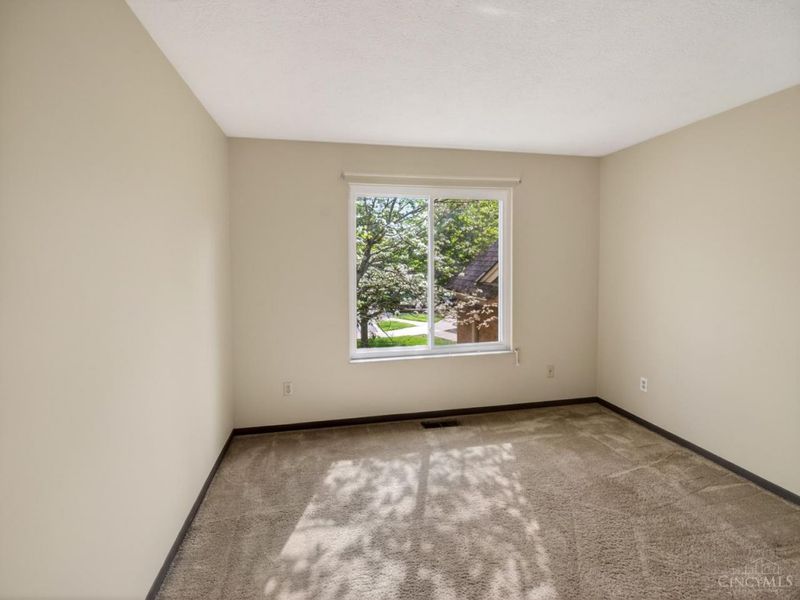 5265 Eaglesnest Drive, Cincinnati, OH 45248 Photo 21