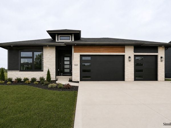 452 NE Monarch Drive, Polk City, IA 50226