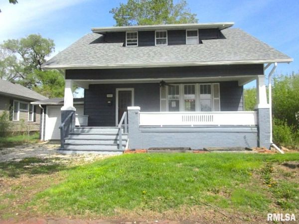 609 N 1ST Avenue, Canton, IL 61520