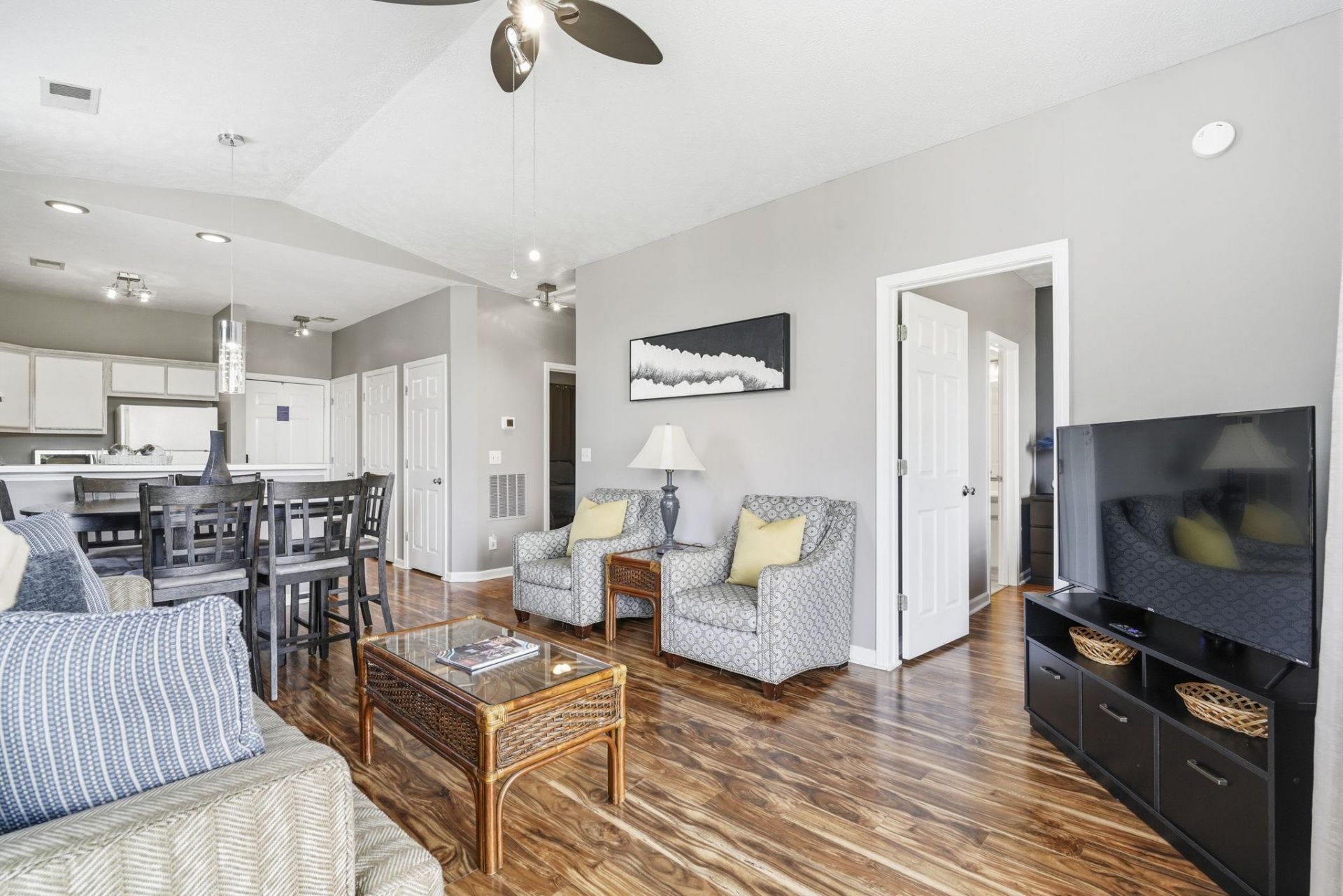 480 River Oaks Dr.  Photo 14