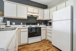 480 River Oaks Dr.  photo 4