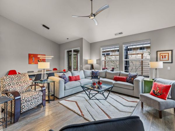 61578 Devils Lake Drive, Bend, OR 97702