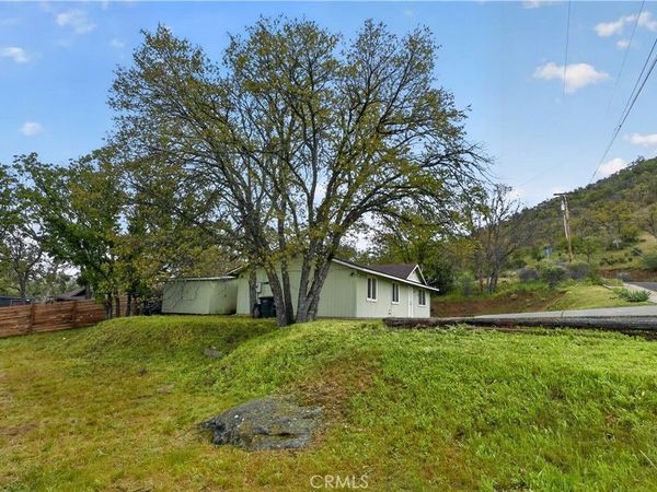 1120 Bluebird, Yreka, CA 96097