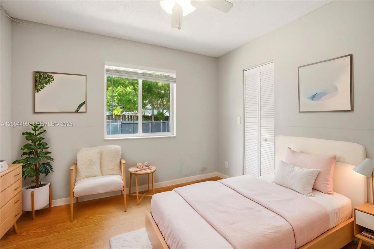 1414 E Harmony Lake Cir , Davie, FL 33324 Photo