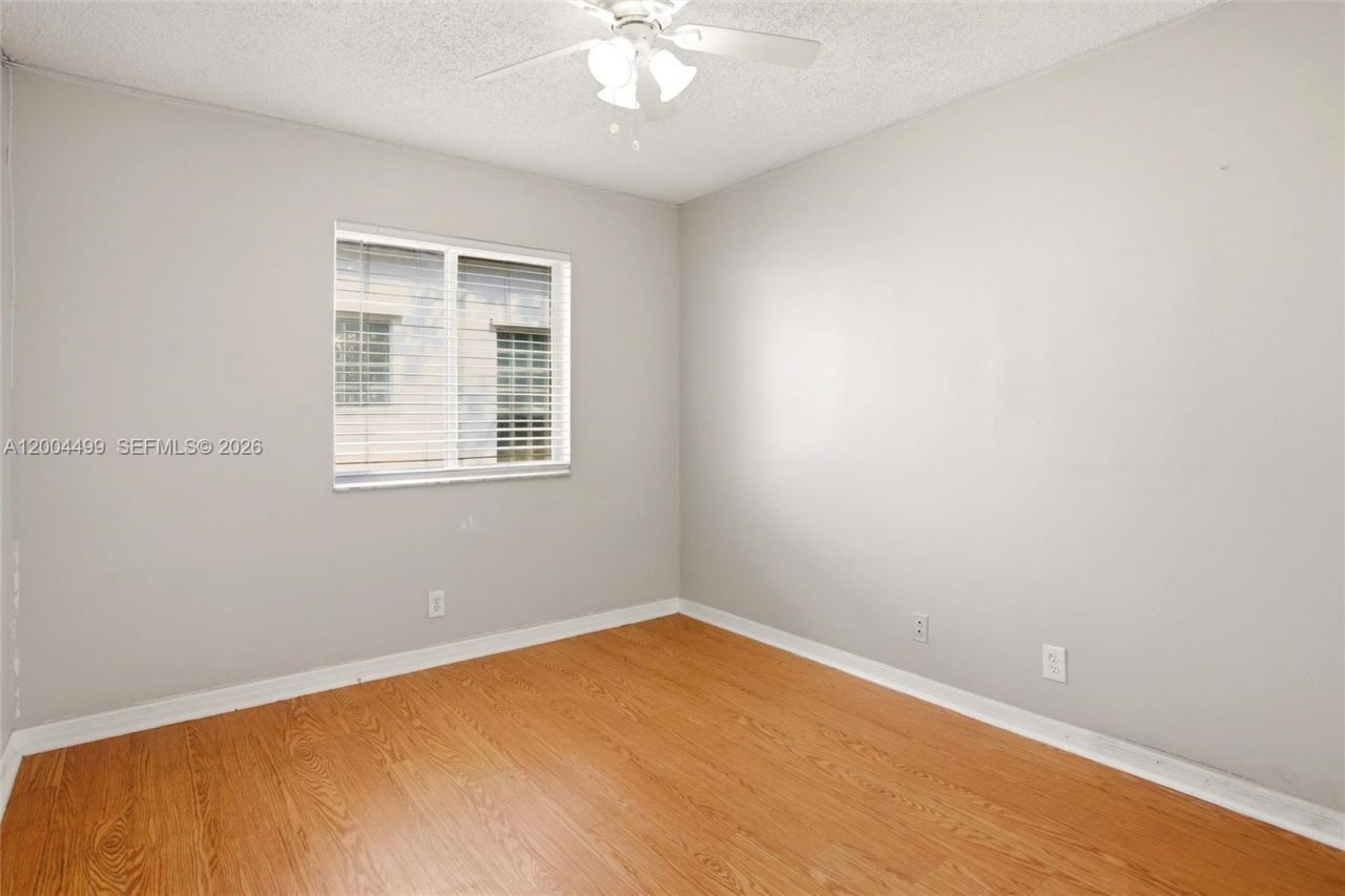 1414 E Harmony Lake Cir , Davie, FL 33324 Photo