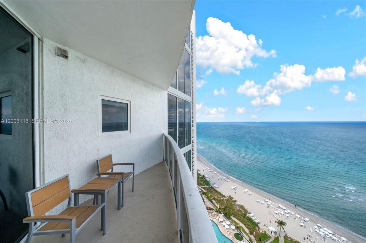 18001 Collins Ave , Unit 2209, Sunny Isles Beach, FL 33160 Photo