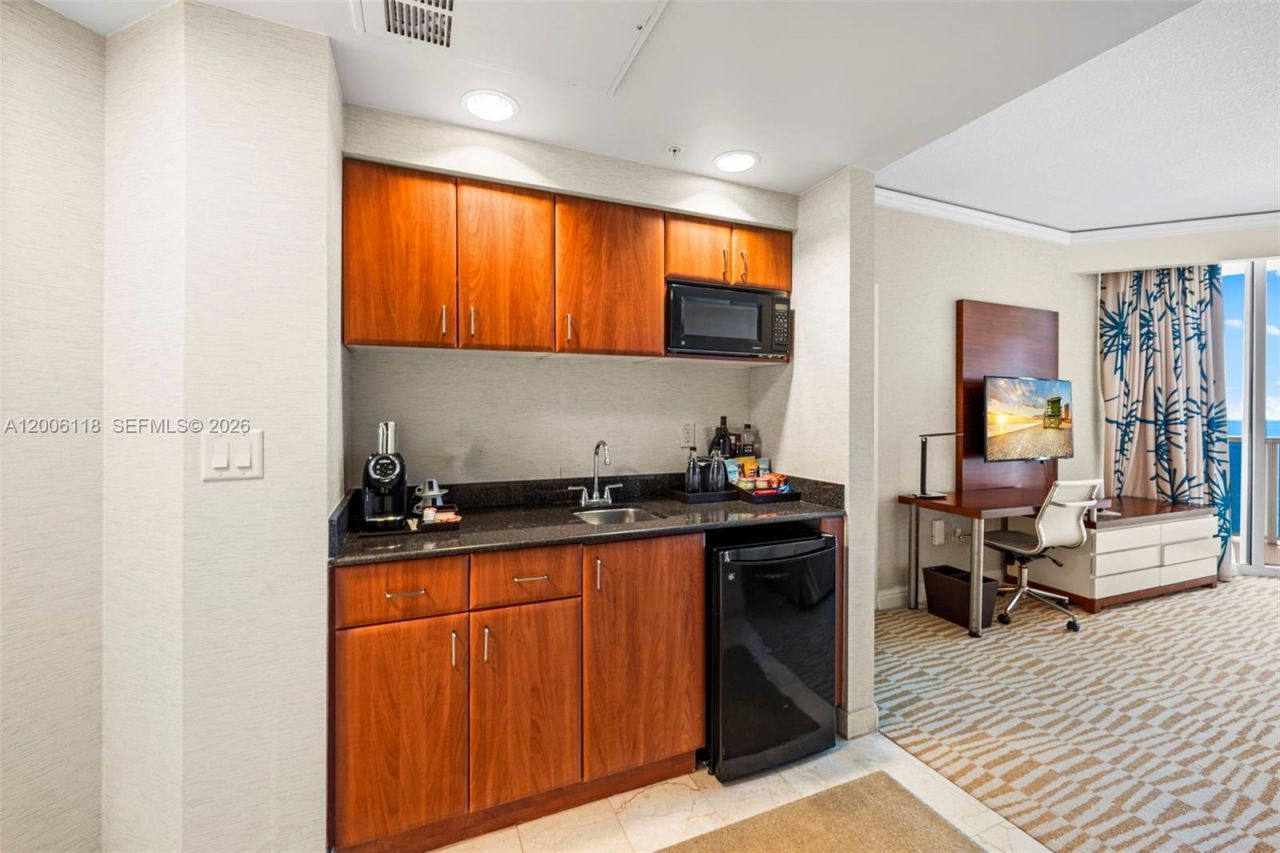 18001 Collins Ave , Unit 2209, Sunny Isles Beach, FL 33160 Photo