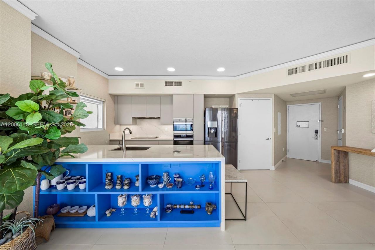 18001 Collins Ave , Unit 2209, Sunny Isles Beach, FL 33160 Photo