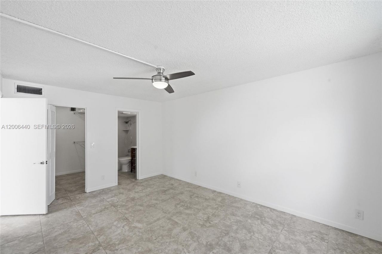 2000 S Federal Hwy , Unit 109, Boynton Beach, FL 33435 Photo