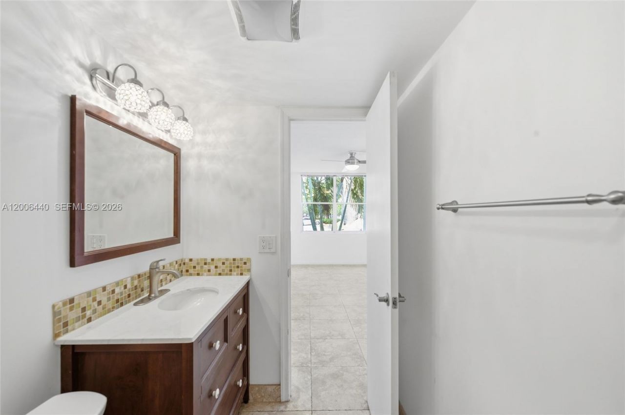 2000 S Federal Hwy , Unit 109, Boynton Beach, FL 33435 Photo