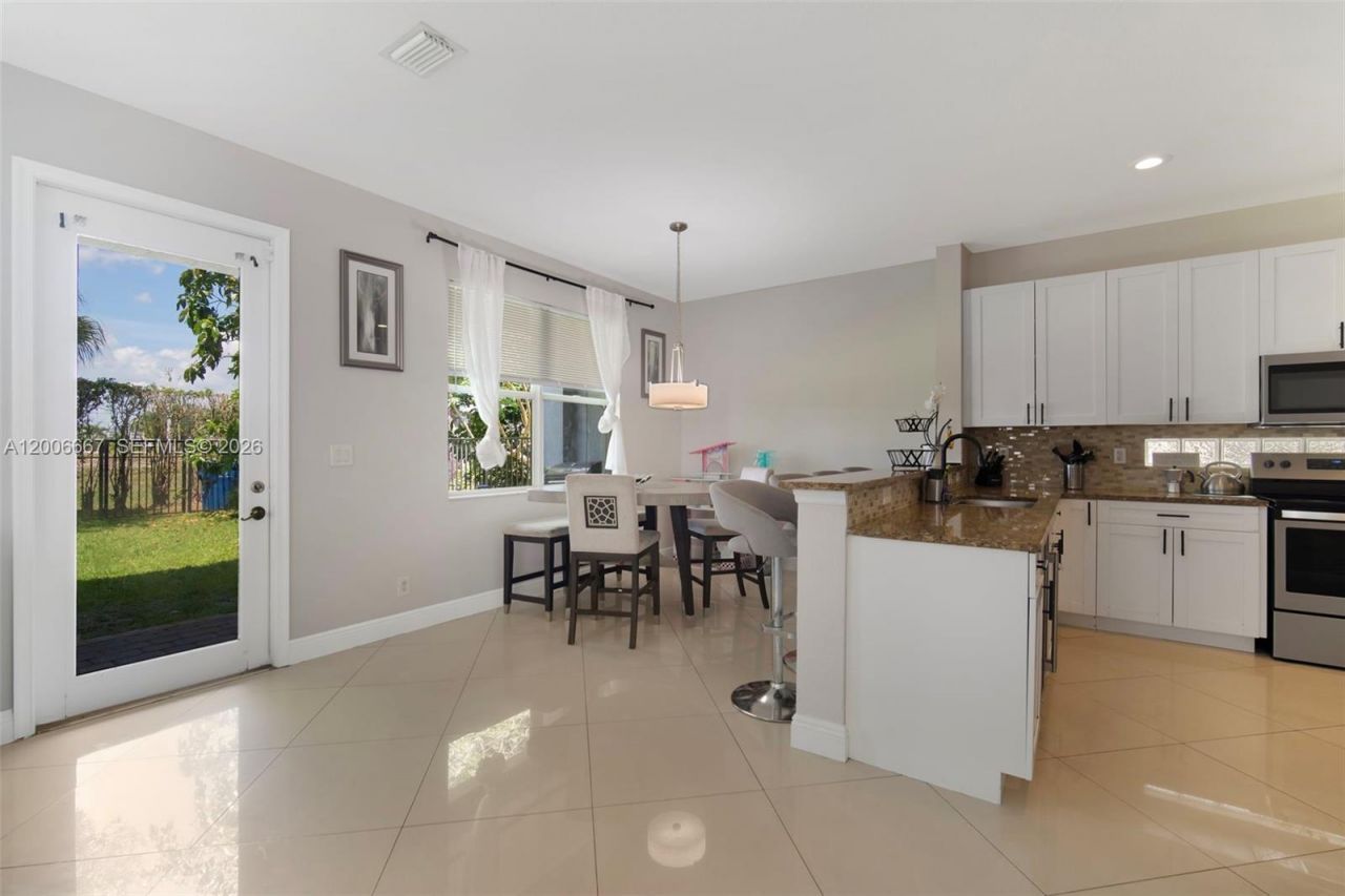 1225 Rosegate Blvd , Riviera Beach, FL 33404 Photo