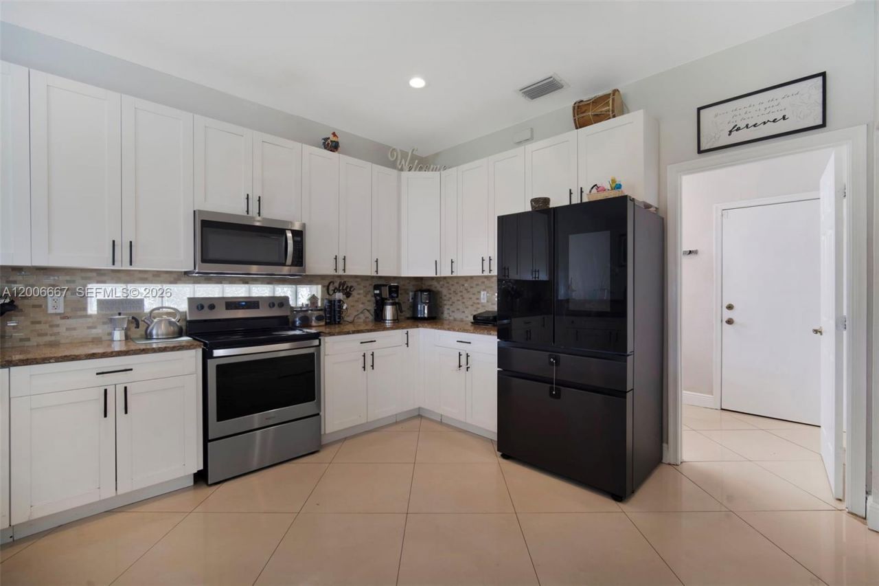 1225 Rosegate Blvd , Riviera Beach, FL 33404 Photo