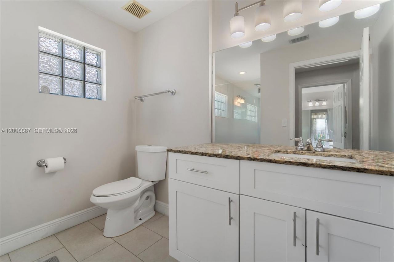 1225 Rosegate Blvd , Riviera Beach, FL 33404 Photo