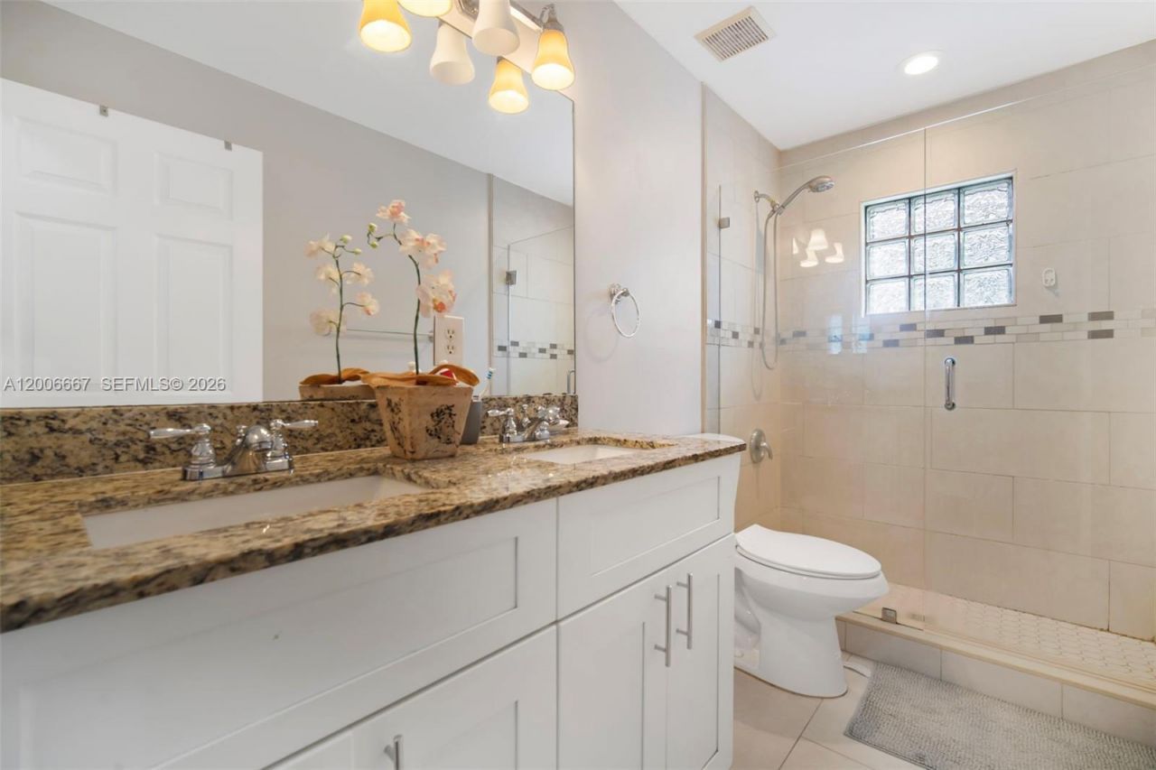 1225 Rosegate Blvd , Riviera Beach, FL 33404 Photo